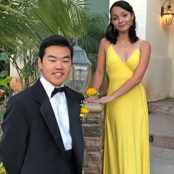 Yellow Prom Dress Size 2 - Picture 1 of 2
